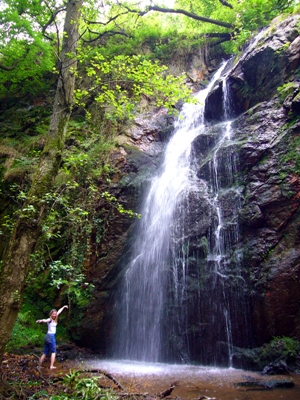 20091121160637-peque-p1070433titulo.cascadas-d-asturias.-las-cascada-de-guanga-son-tan-espectacularescomo-poco-conocidas.-estan-al-lado-de-trubia-y-su-acceso-es-relativamente-facil.jpg